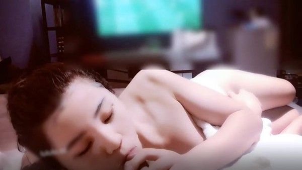 高颜值校花级性感美女酒店和富二代男友激烈啪啪皮肤雪白奶子坚挺小翘臀狠狠抽插叫床呻吟声销魂淫荡