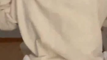 邻居清新学生美少女范诗雅和同居男友性爱啪啪